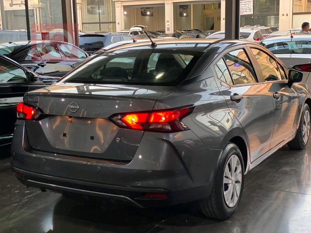 Nissan Versa